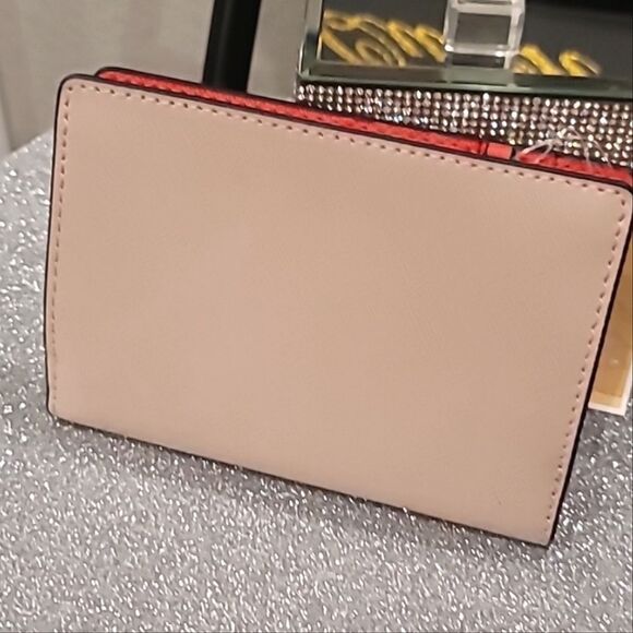 Michael Kors Jet Set Charm Medium Snap Carryall Leather Wallet- Soft Pink/Multi - Picture 4 of 9